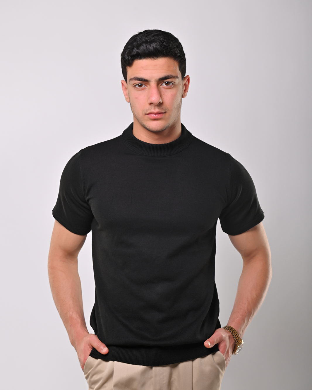 black knit short sleeve high neck T-shirt
