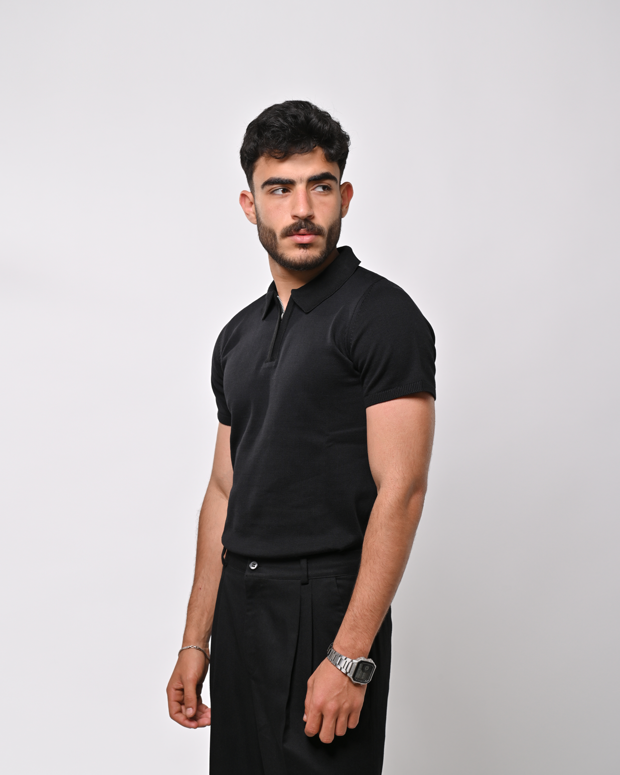 BlackT-shirt with a zipper