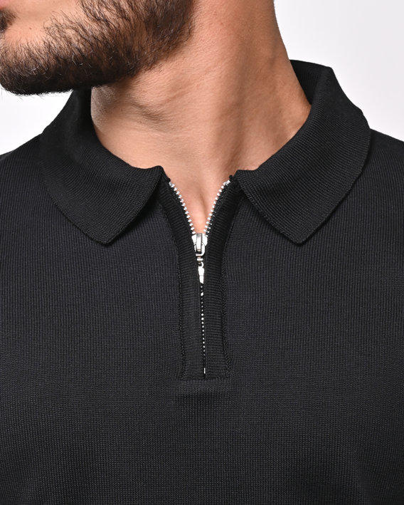 BlackT-shirt with a zipper